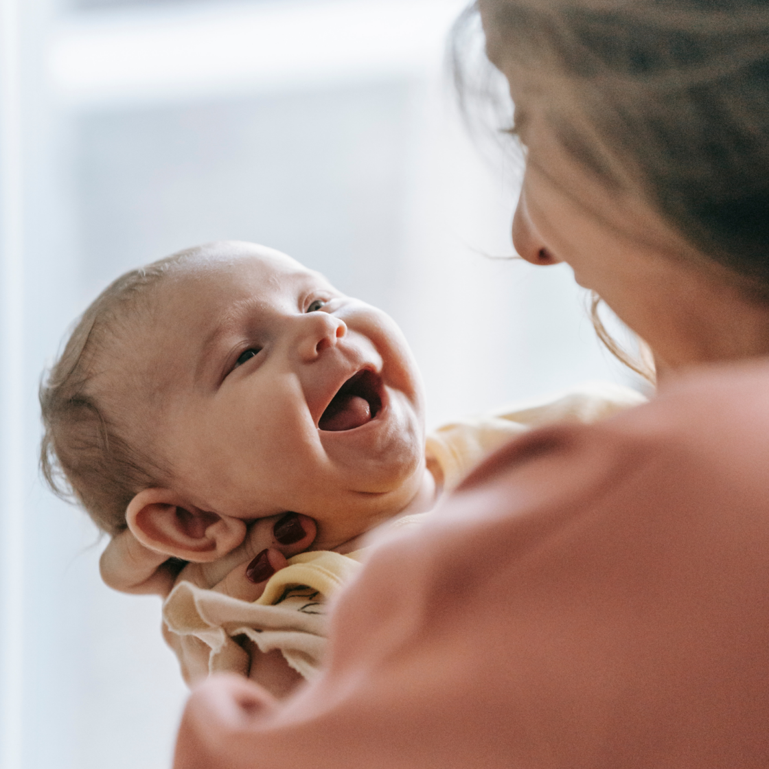 Gioco tonico-emozionale 4-6 mesi